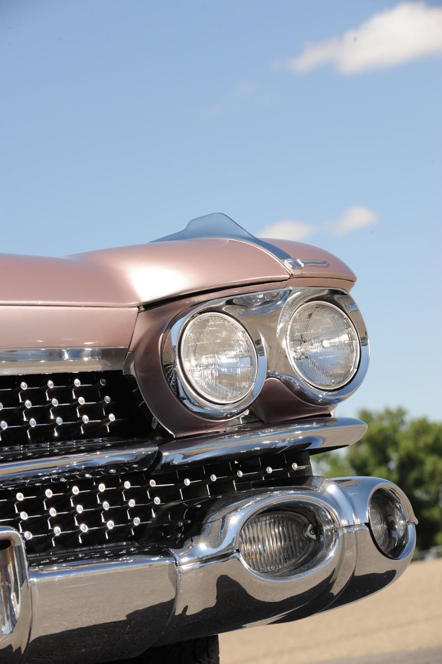 Детали экстерьера Cadillac Eldorado Biarritz 1959 года  (фото 30 из 48)